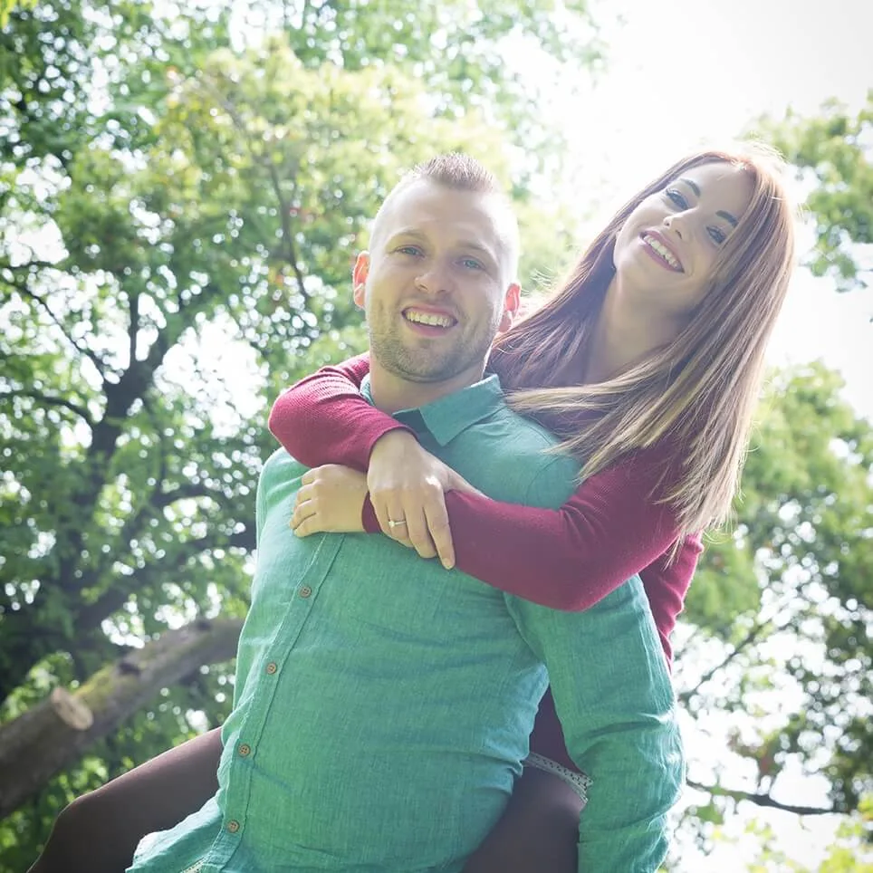Sesión de pareja en el parque