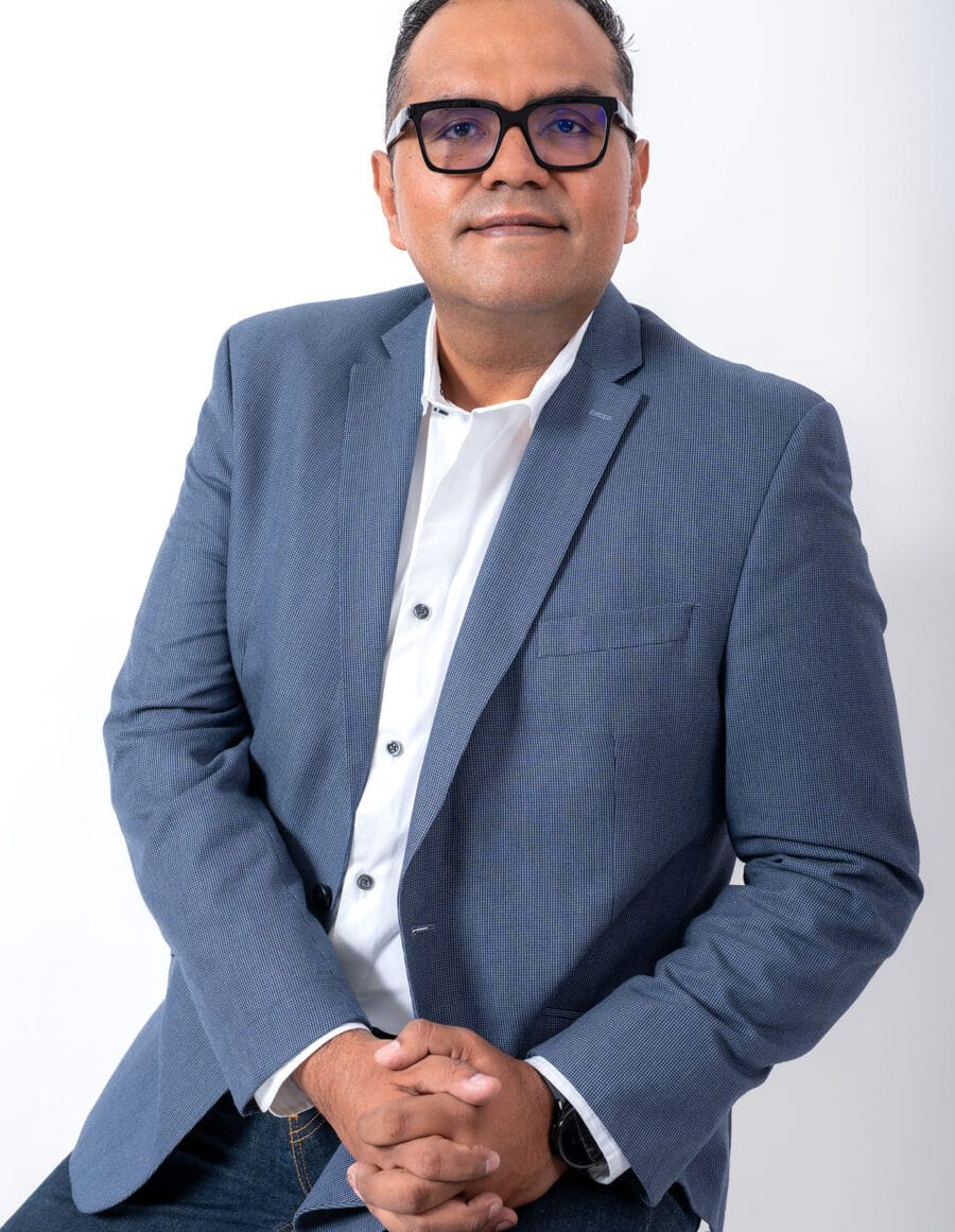 Imagen ejecutiva masculina para LinkedIn