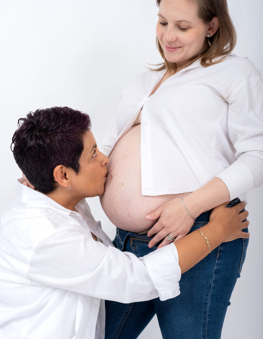 retrato de embarazo en pareja