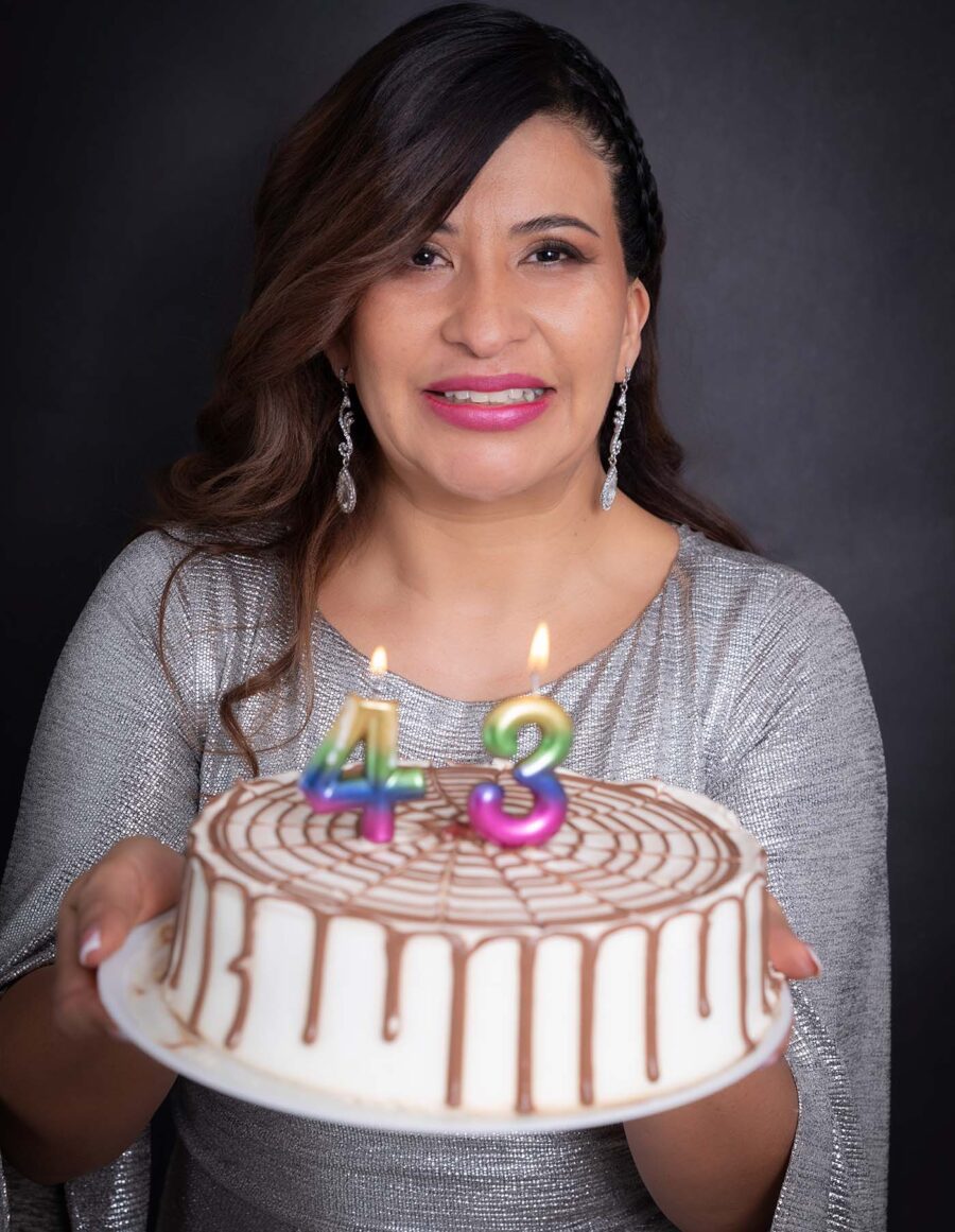 Sesión de cumpleaños con pastel en cdmx