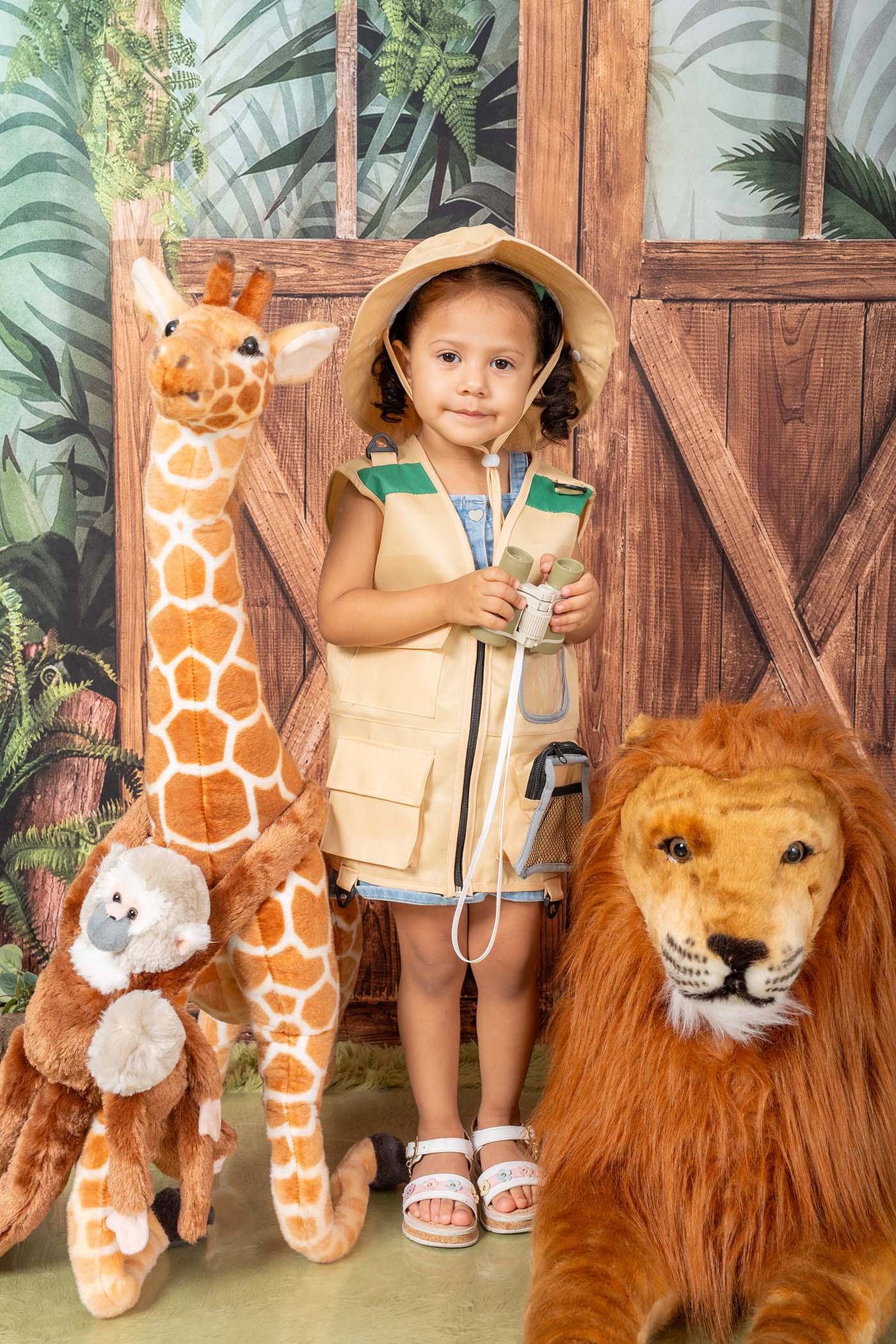 Sesión infantil en set safari Sesión infantil en set safari