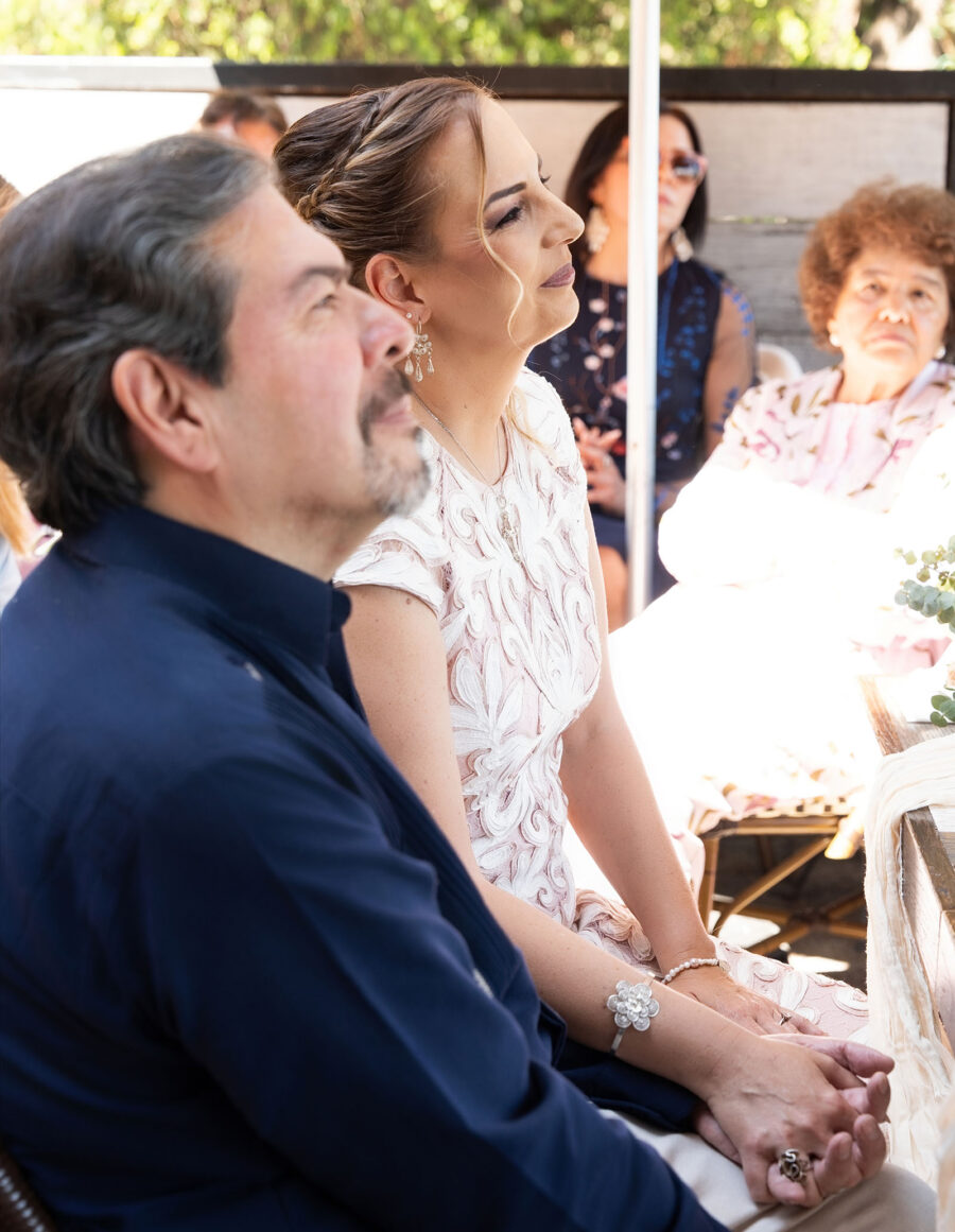Fotografía de novios durante su boda